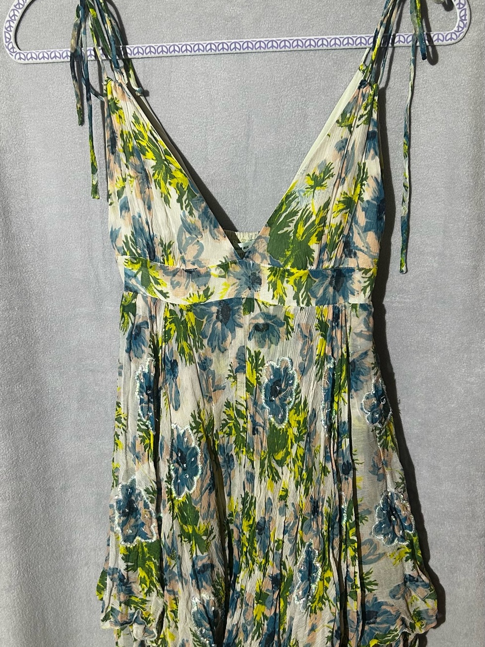 Kimchi Blue Floral Handkerchief Hem Mini Dress Size Small Boho Sequin Tie Strap